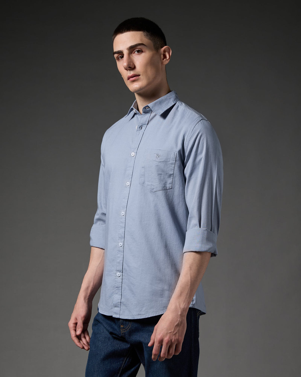 Cotton Linen Blend Shirt – Light Blue – detail view | Caddy Couture