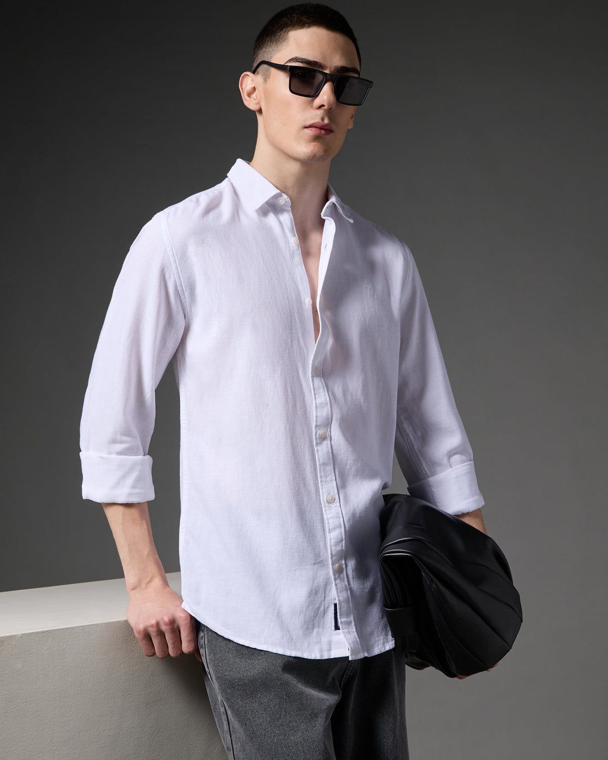 Linen Shirt – White – fit view | Caddy Couture