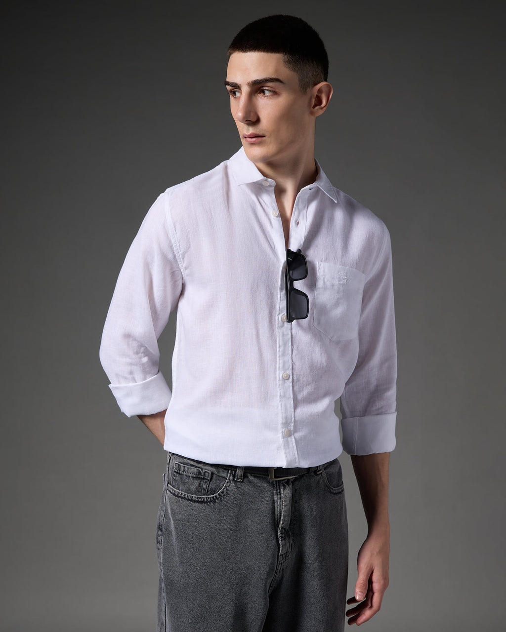 Pure Linen Shirt – White – alternate model view | Caddy Couture