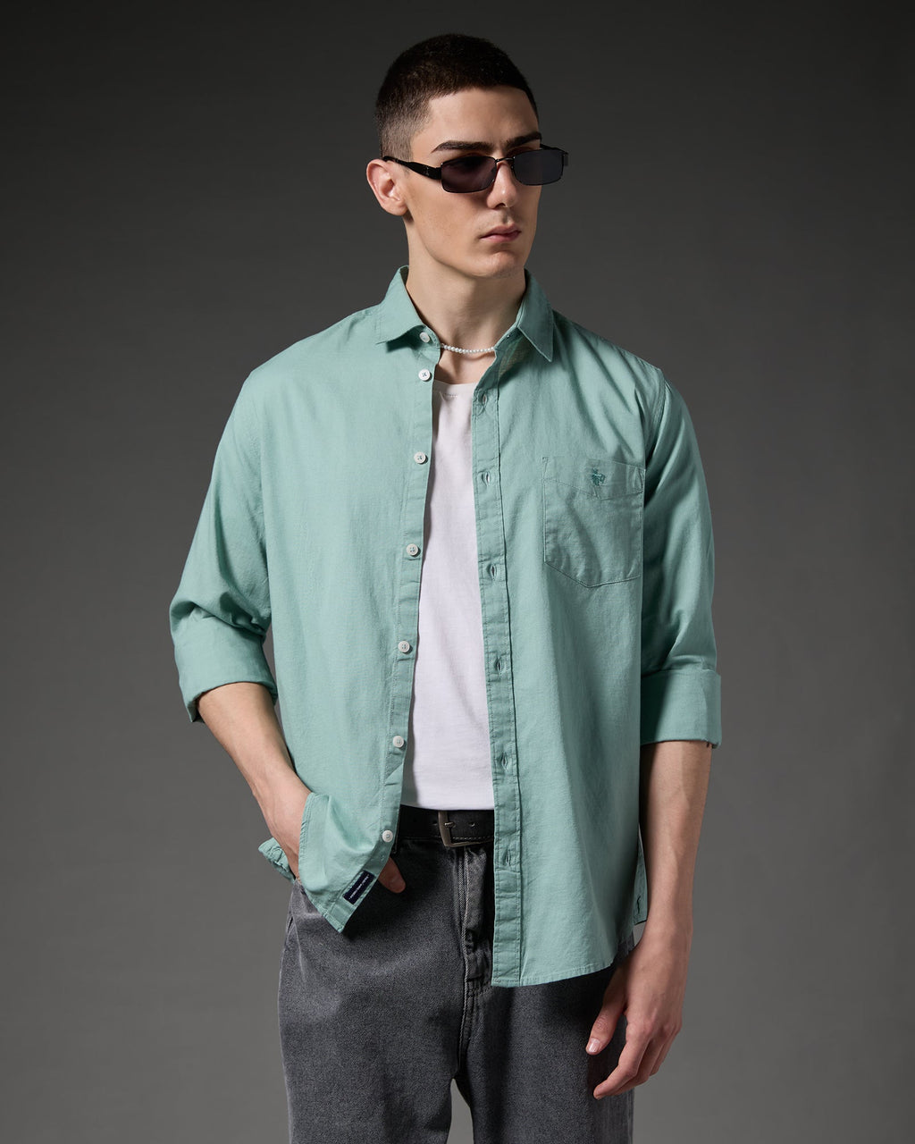 Cotton Linen Blend Shirt – Mint Green – alternate angle | Caddy Couture