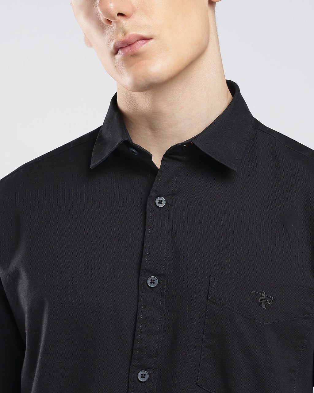 Cotton Linen Blend Shirt – Black – alternate model view | Caddy Couture