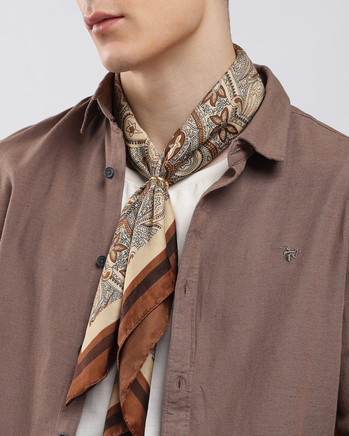 Linen Shirt – Taupe – alternate model view | Caddy Couture