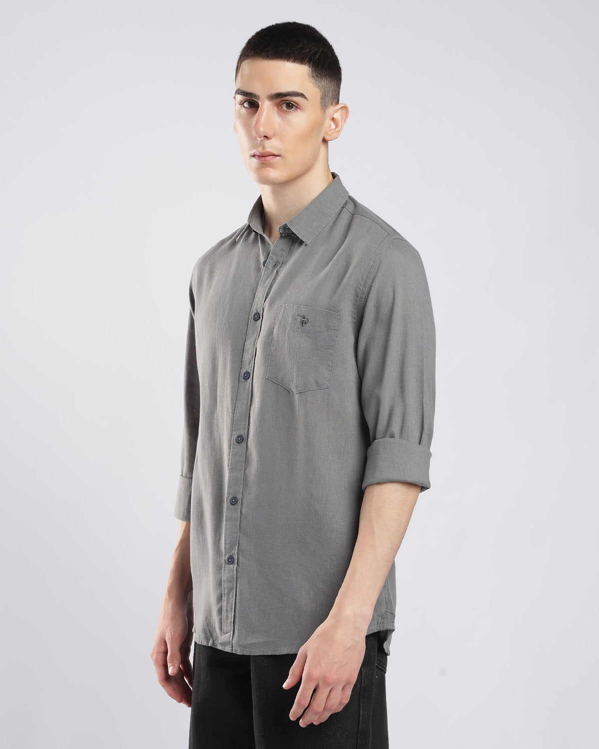 Pure Linen Shirt – Grey – detail view | Caddy Couture